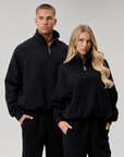 QUARTER ZIP - BLACK