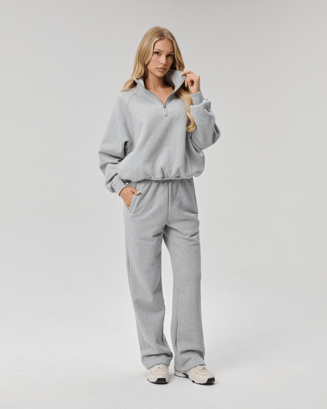 QUARTER ZIP - GREY