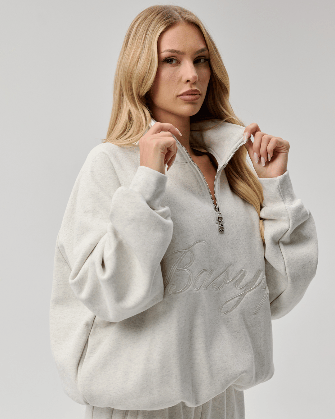 QUARTER ZIP - CURSIVE MARL GREY