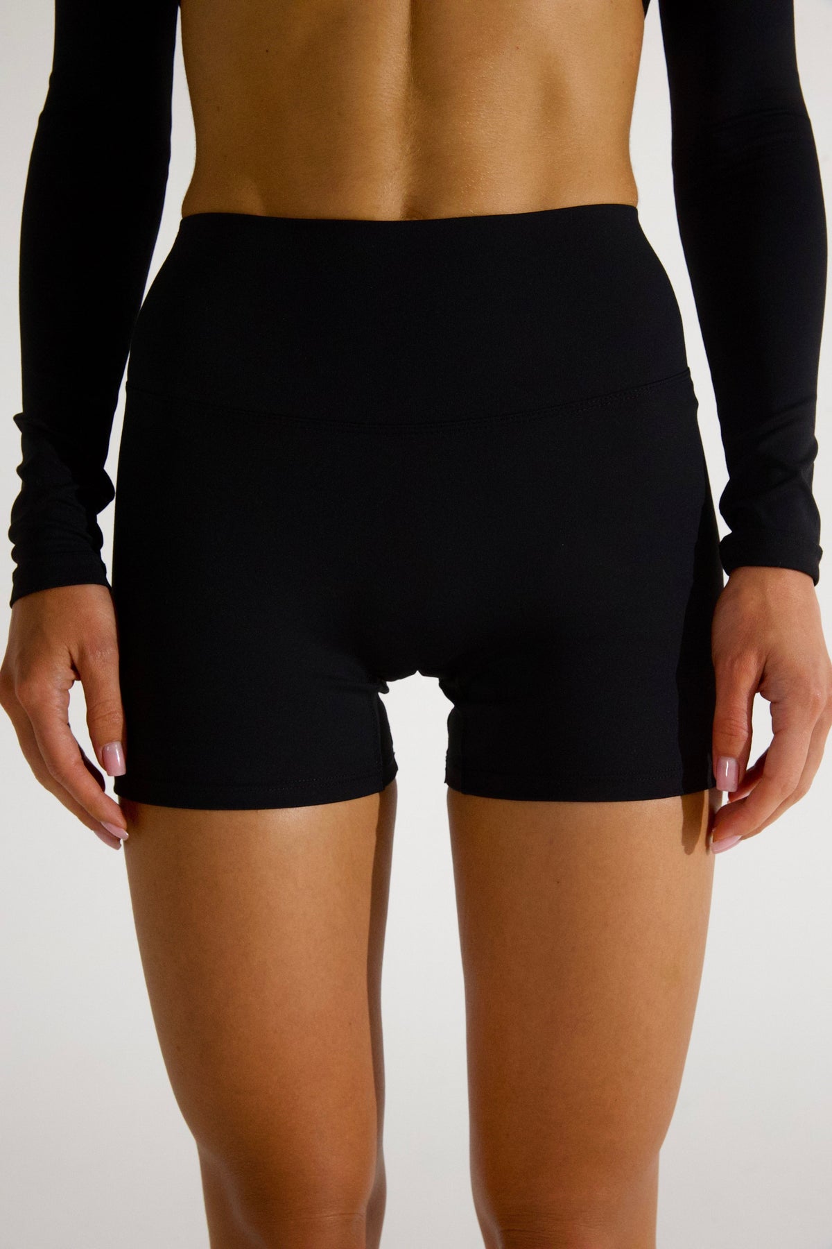 CLAUDIA SCRUNCH SHORTS - CAVIAR