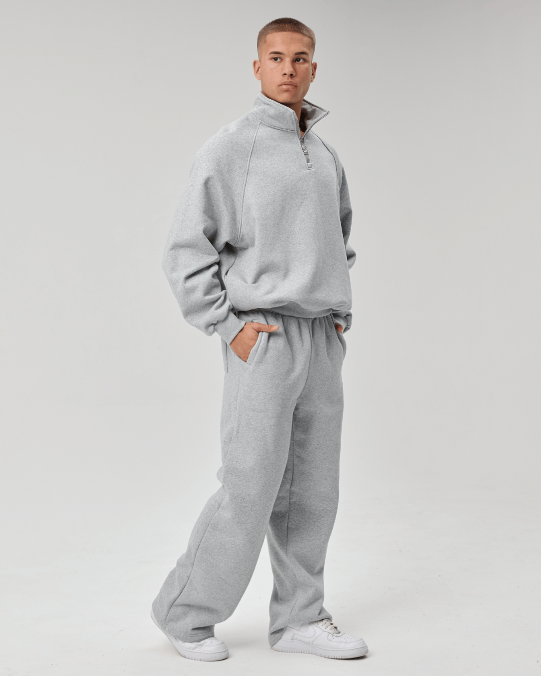 QUARTER ZIP - GREY