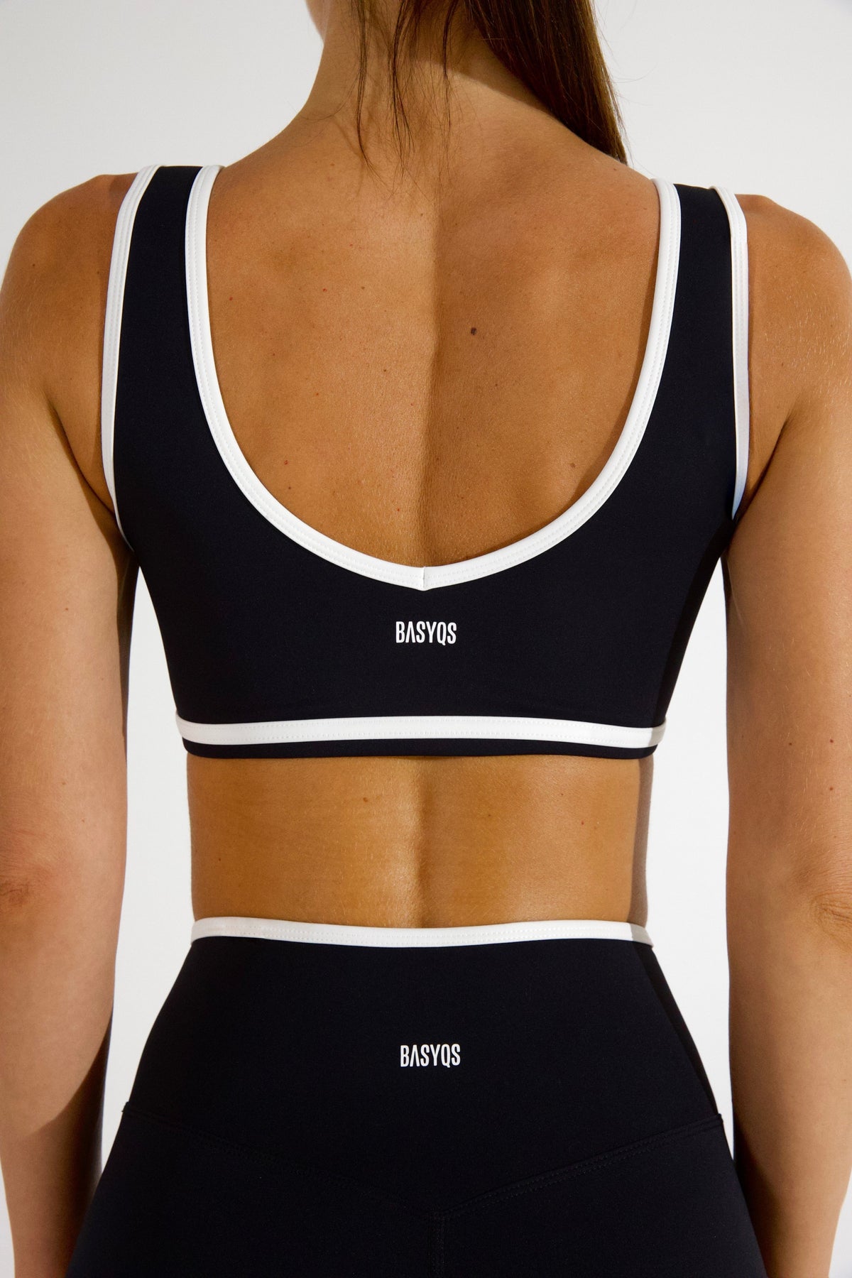 VIVIAN CROP - CAVIAR/WHITE TRIM