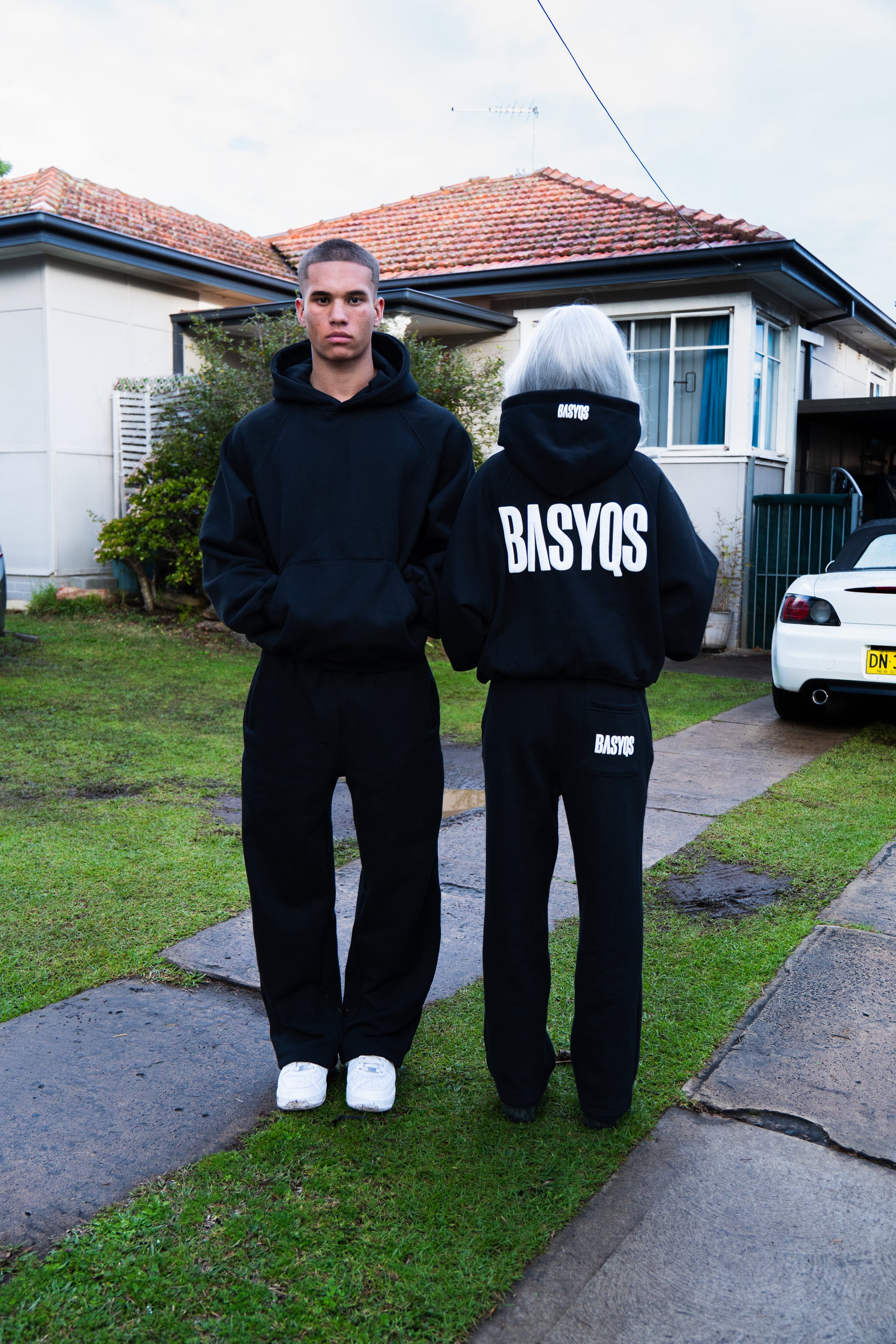 BASYQS HOODIE - JET BLACK