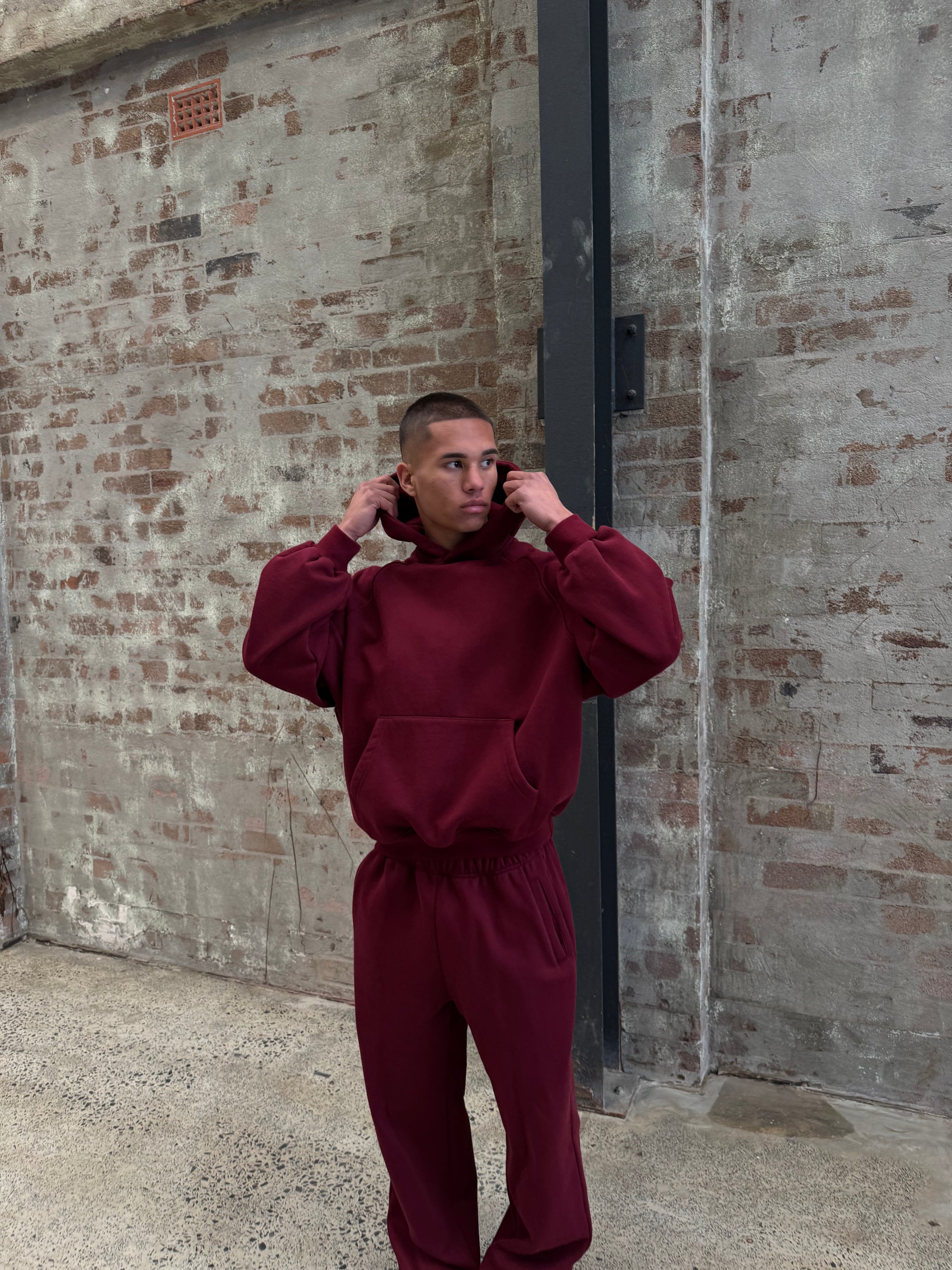 HOODIE - MAROON