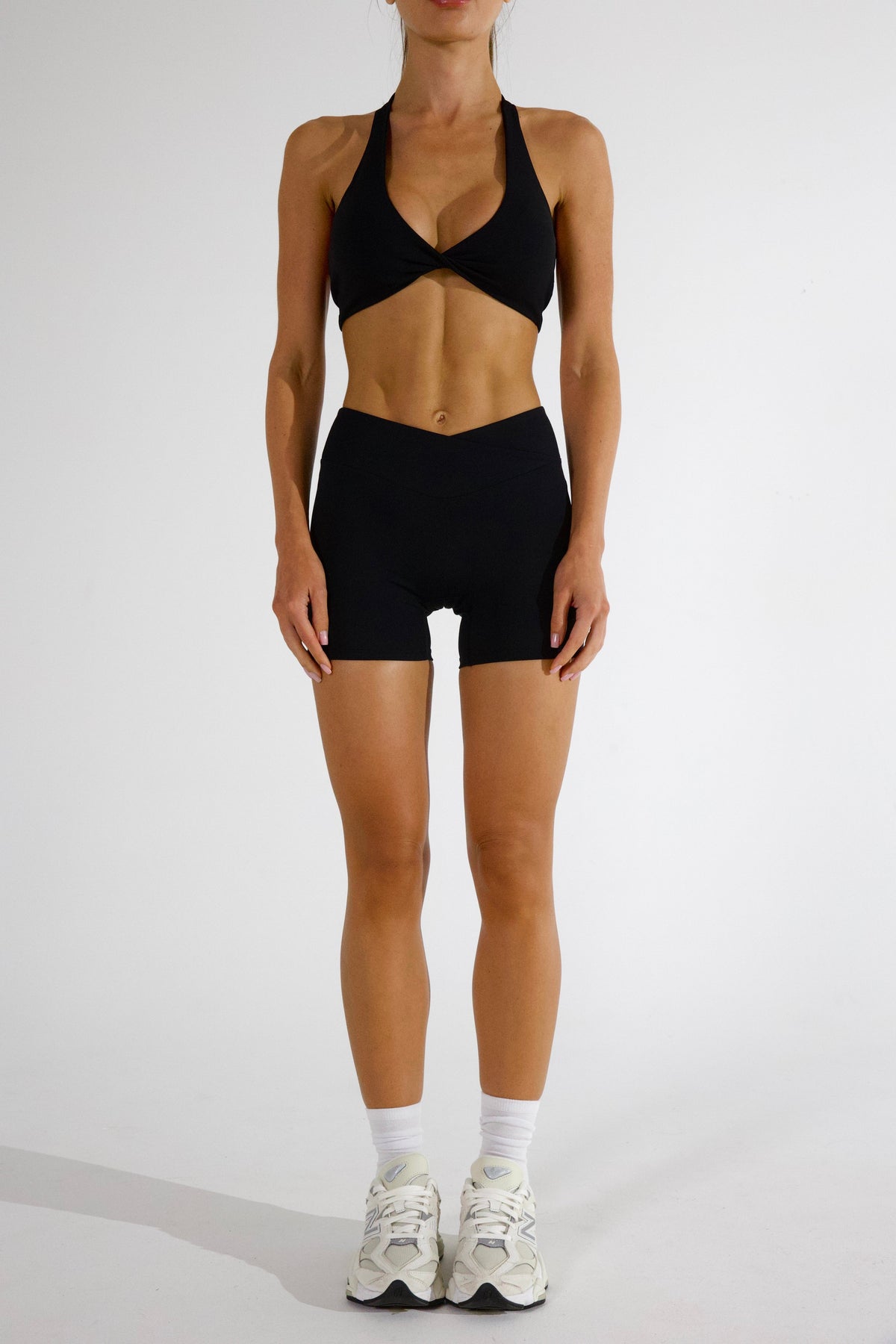 SIERRA SCRUNCH SHORTS - CAVIAR