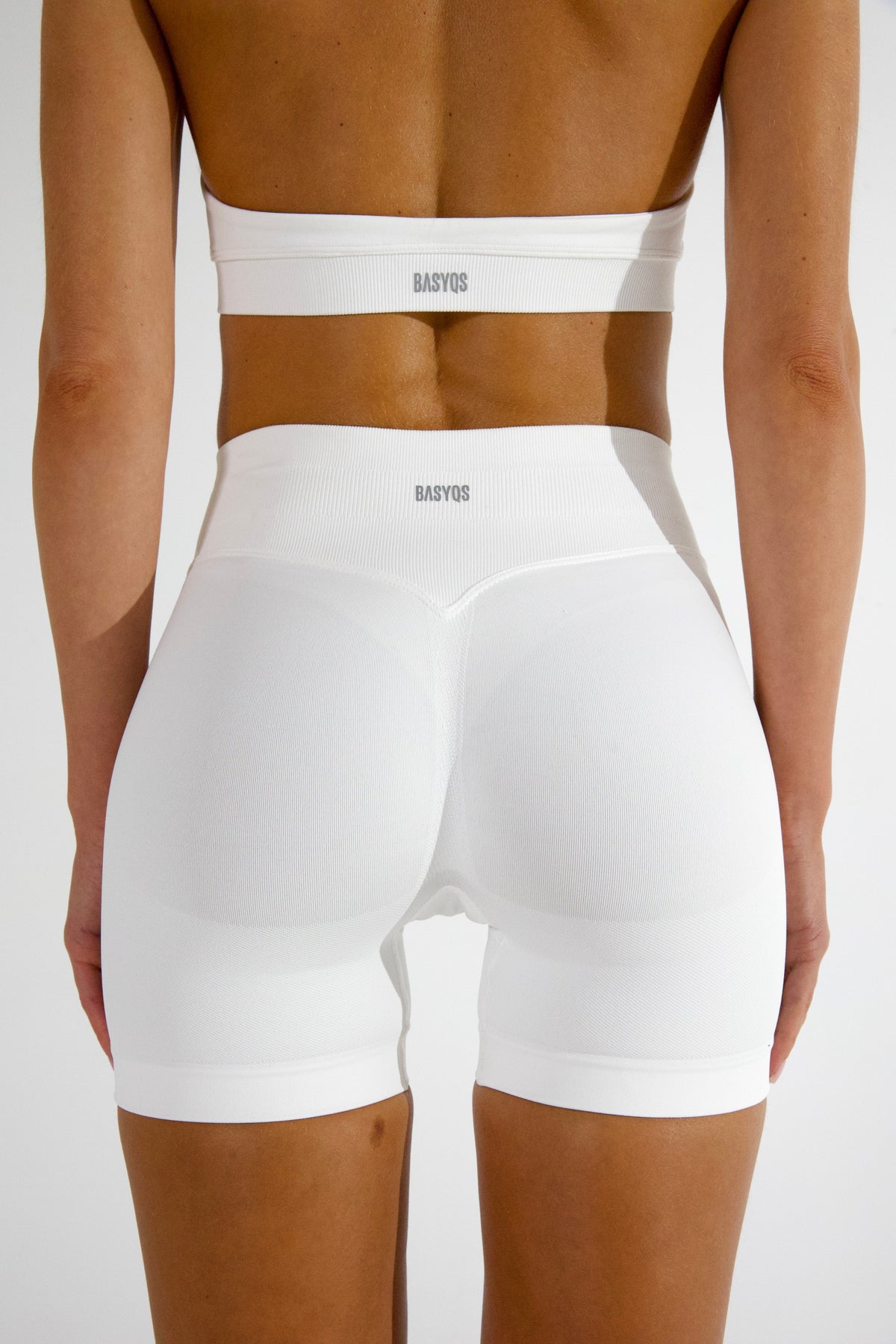 AURA SHORTS - COCONUT