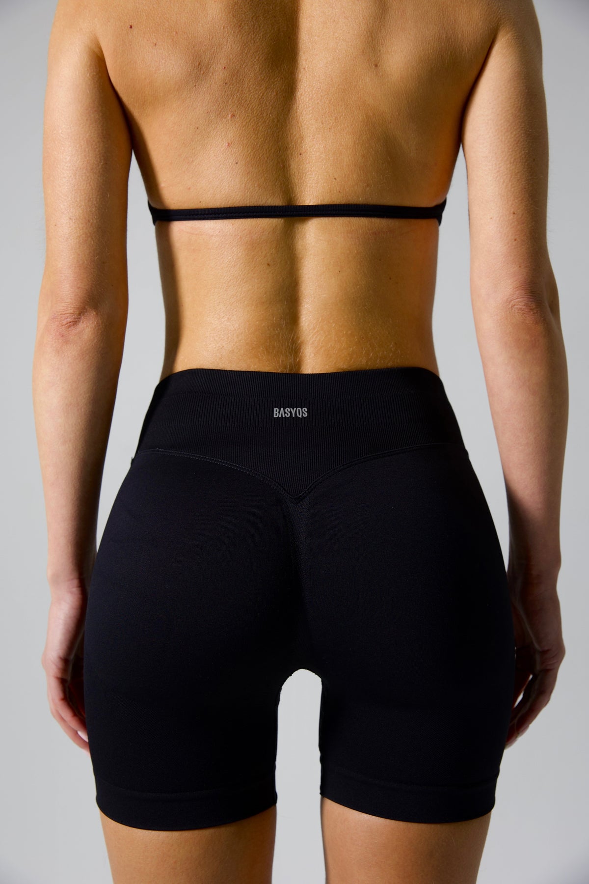 AURA SHORTS - CAVIAR